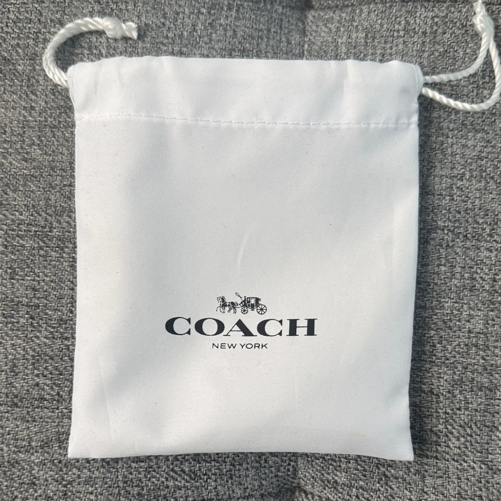 Coach Ivory Leather Wallet with Gold Accent - Picture 6 of 6